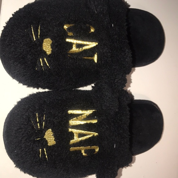 Slippers - Picture 2 of 2
